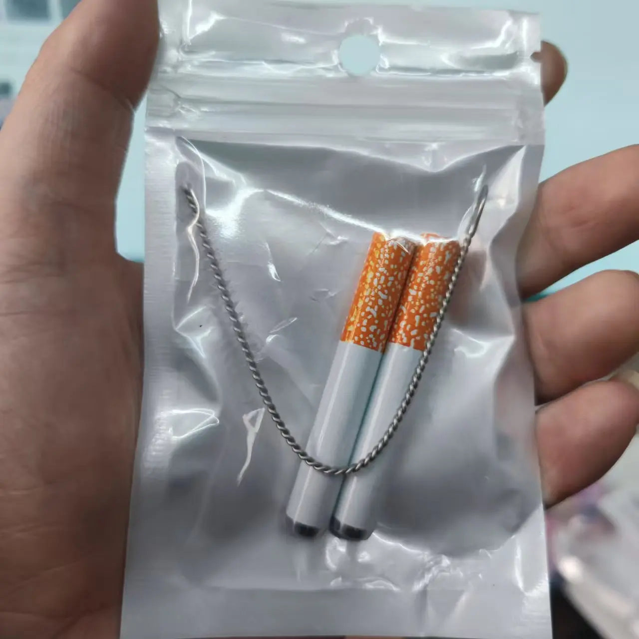 7.8cm/5.4cm 2 combination metal smoke pipes cigarette accessories. These three options are:54mm-78mm，2pcs 78mm，54mm.