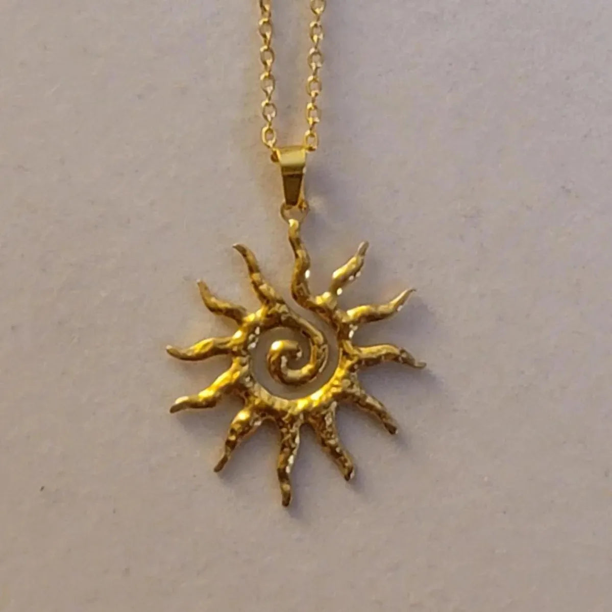 Y2K Retro Vortex Necklace For Women Man Fashion Party Rock Jewelry Accessory Gift Pentagram Vortex Sun Mysterious Hippie Choker