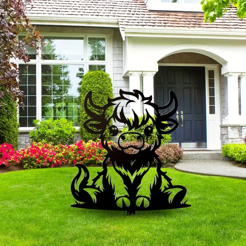 A Charming Highland Cow Garden Stake, Durable Cartoon Animal Garden Decoration, Rustic Cottage Metal Art, Spring Outdoor Decor