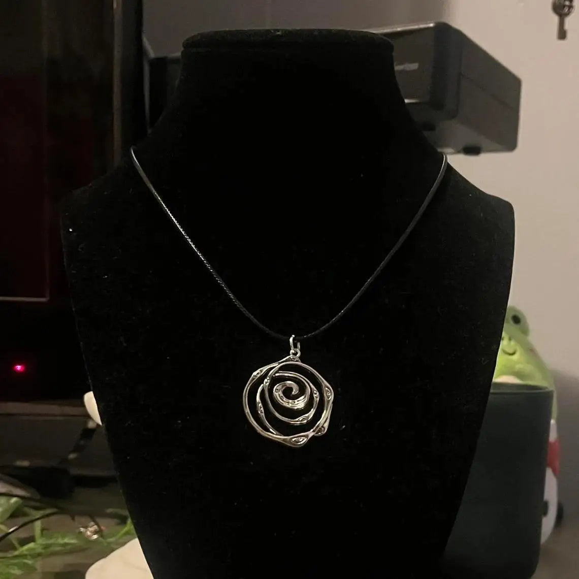 Y2K Retro Vortex Necklace For Women Man Fashion Party Rock Jewelry Accessory Gift Pentagram Vortex Sun Mysterious Hippie Choker