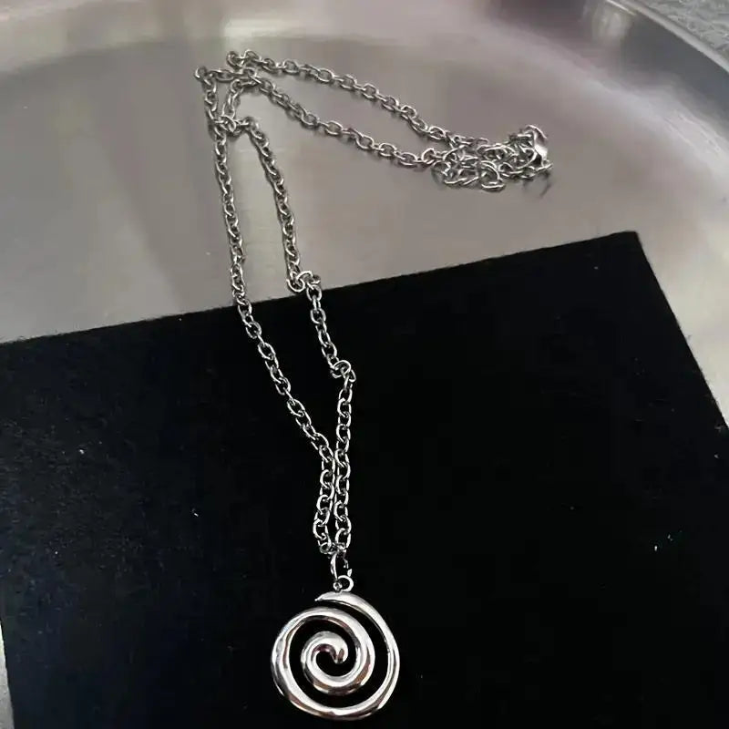 Y2K Retro Vortex Necklace For Women Man Fashion Party Rock Jewelry Accessory Gift Pentagram Vortex Sun Mysterious Hippie Choker