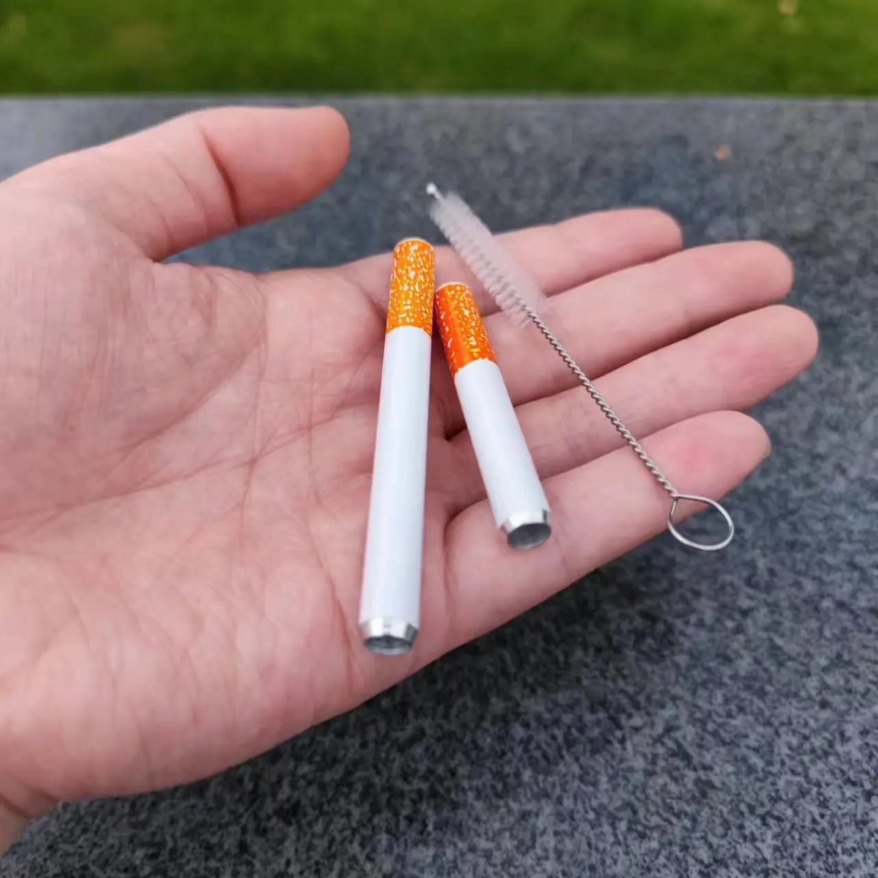 7.8cm/5.4cm 2 combination metal smoke pipes cigarette accessories. These three options are:54mm-78mm，2pcs 78mm，54mm.