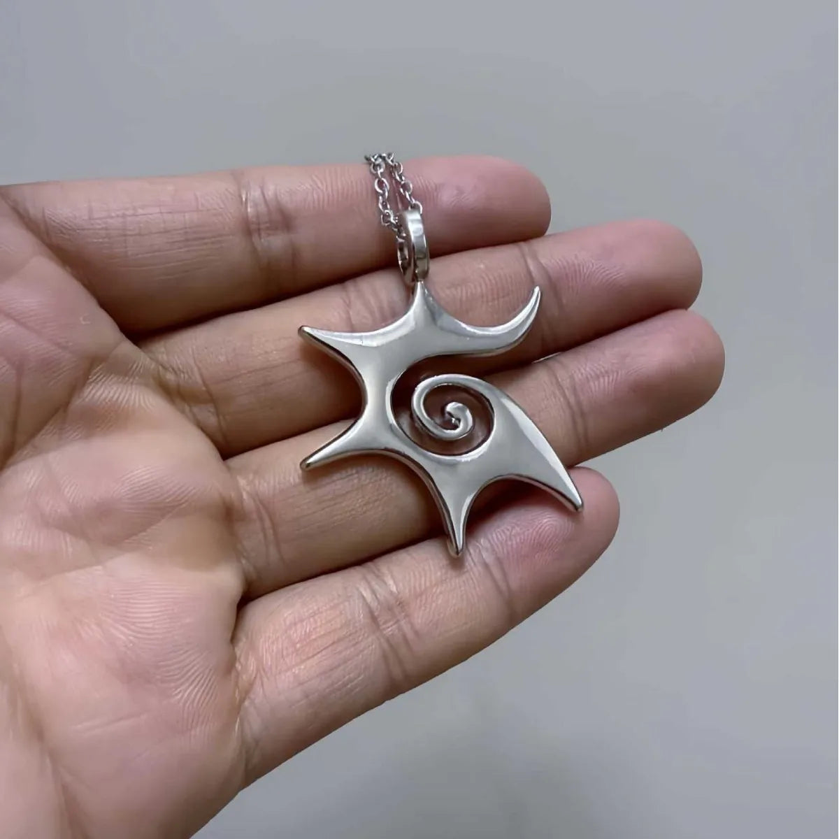 Y2K Retro Vortex Necklace For Women Man Fashion Party Rock Jewelry Accessory Gift Pentagram Vortex Sun Mysterious Hippie Choker