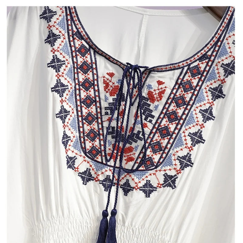 Women Summer Tees Retro Boho Style Embroidery Blouses Cloak Top Loose Cotton Lace Hem Bat sleeve Kimono Shirts Blusa Feminina