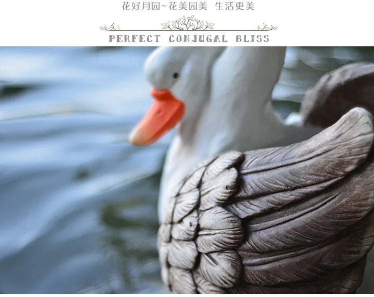 Garden Goose Fountain Statue Outdoor Animal Flower Pot Patio Flowing Ornaments Hotel Landscape Bonsai Display Rustic Planter