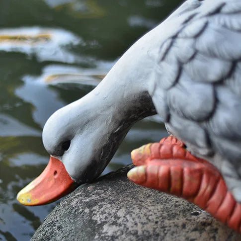 Garden Goose Fountain Statue Outdoor Animal Flower Pot Patio Flowing Ornaments Hotel Landscape Bonsai Display Rustic Planter