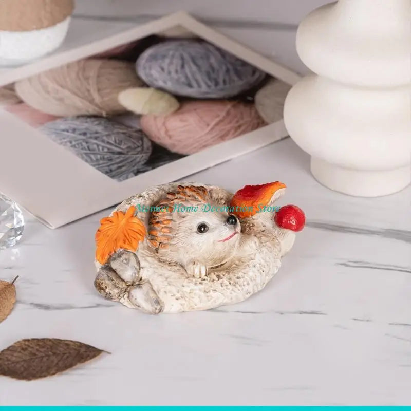 H7BF Hedgehog Figurine Hedgehog Garden Ornament Seasonal Holiday Decoration Resin Texture Suitable for Unique Home and Garden