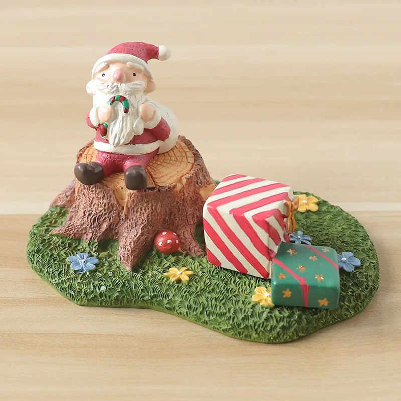 Cute Grassland Tree Hole Decoration Creative Micro Landscape Cartoon Ins Home Decoration Resin Crafts Home Decor Fairy Garden