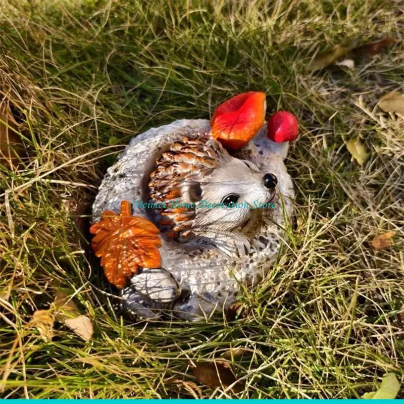 H7BF Hedgehog Figurine Hedgehog Garden Ornament Seasonal Holiday Decoration Resin Texture Suitable for Unique Home and Garden