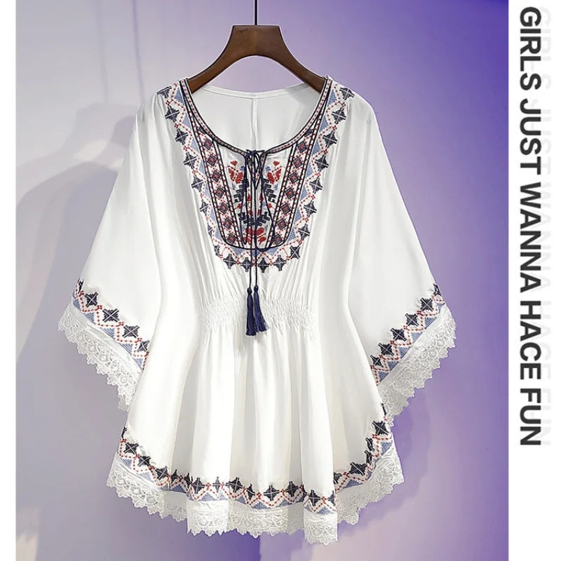 Women Summer Tees Retro Boho Style Embroidery Blouses Cloak Top Loose Cotton Lace Hem Bat sleeve Kimono Shirts Blusa Feminina